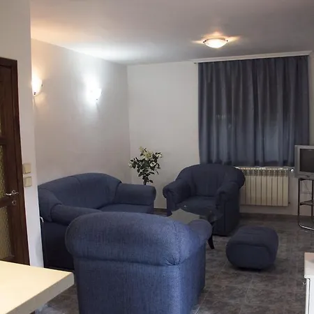 Pier Apartment